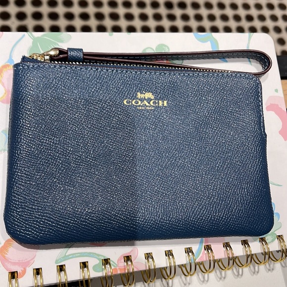 Coach Corner Zip Wristlet IM/Denim - Picture 12 of 16